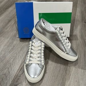 NEW- Ruffle Metallic Sneaker - Size 8
